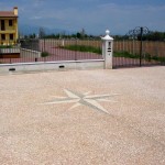 Pavimento SassoItalia® decorato